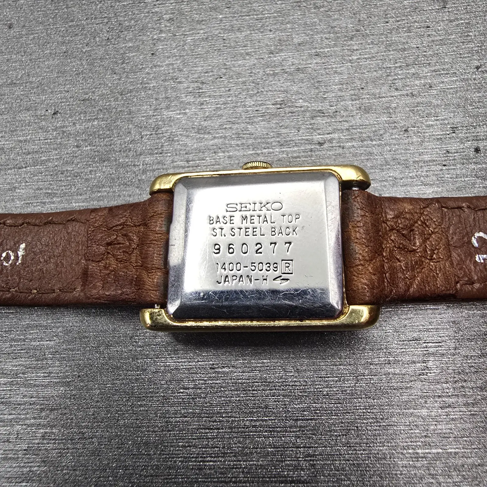 Seiko Watch Women 18mm Gold Dial Gold Tone Rectangle 1400-5039 New Battery VTG10