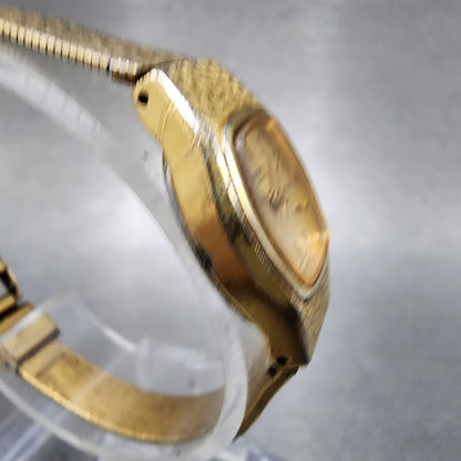 Seiko Watch Women 17mm Gold Dial Gold Tone Hexagon 4N015029 New Battery3