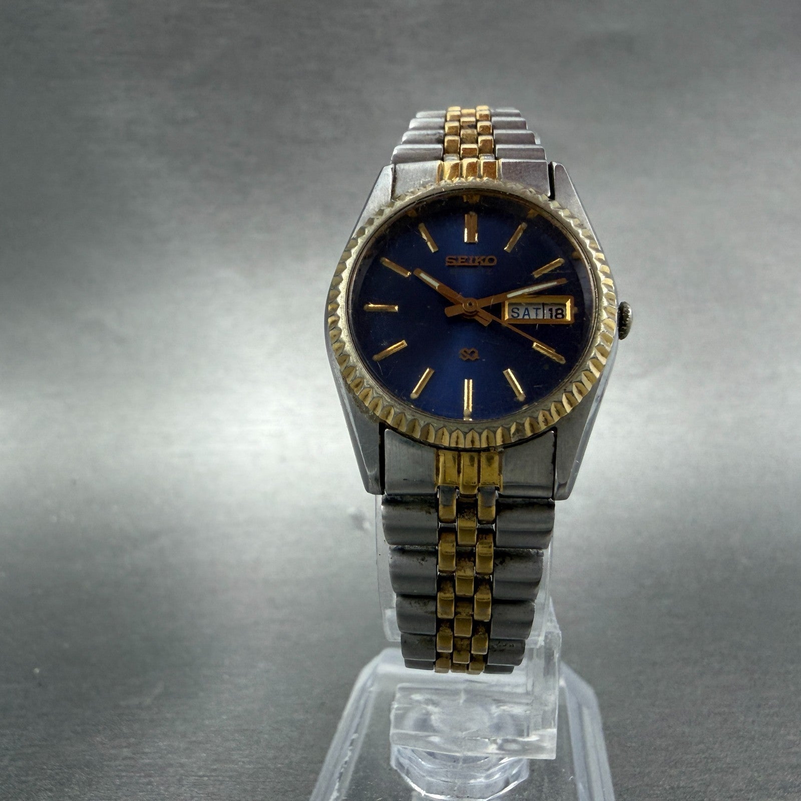 Seiko SQ Watch Women 24mm Blue Dial Two Tone Daydate Round New Battery AN4F5