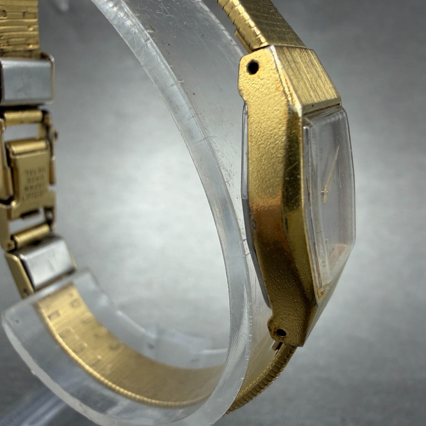 Seiko Watch Women 17mm Silver Dial Gold Tone Hexagon 2C20-5790 New Battery Jh73