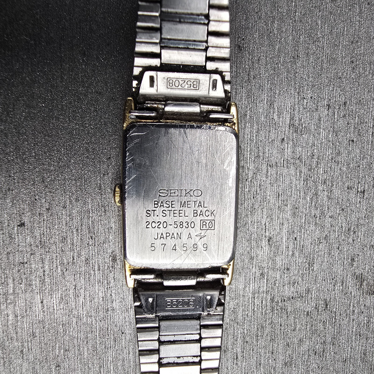 Seiko Tank Watch Women 17mm Gold Dial Gold Tone Rectangle 2C20-5830 New Battery10