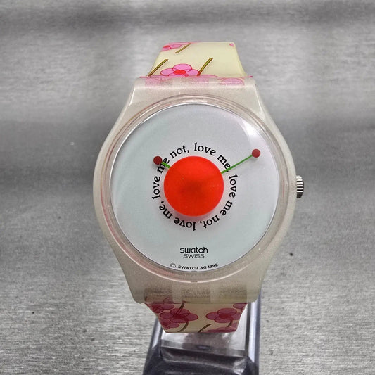 Swatch LOVE ME Watch Women 34mm White Dial White Tone Round GW120 New Battery0
