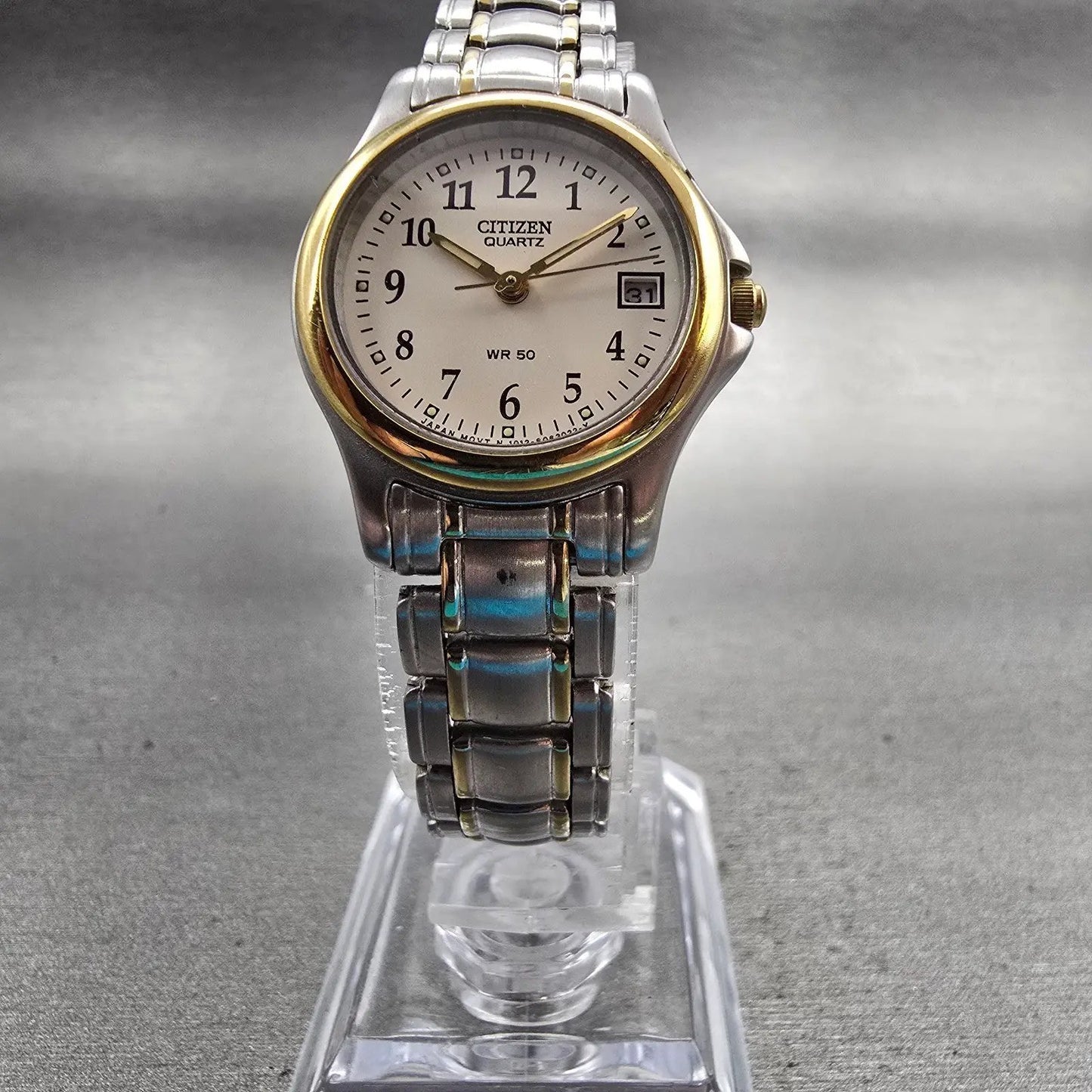 Citizen Watch Women 24mm White Dial Two Tone Date Round 1012-S038375 New Battery5