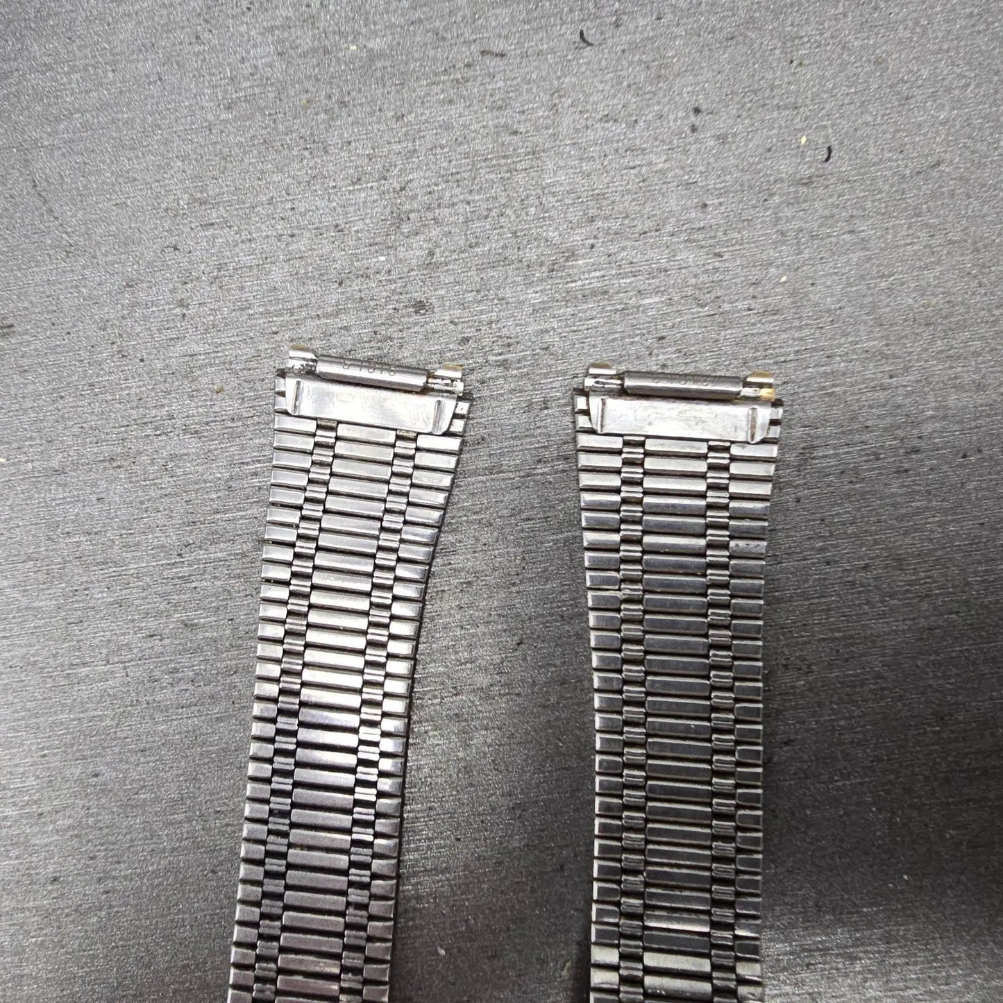 Seiko Bracelet 18mm Stainless Steel Gold Tone Tri Folding Clasp VTG Japan G10167
