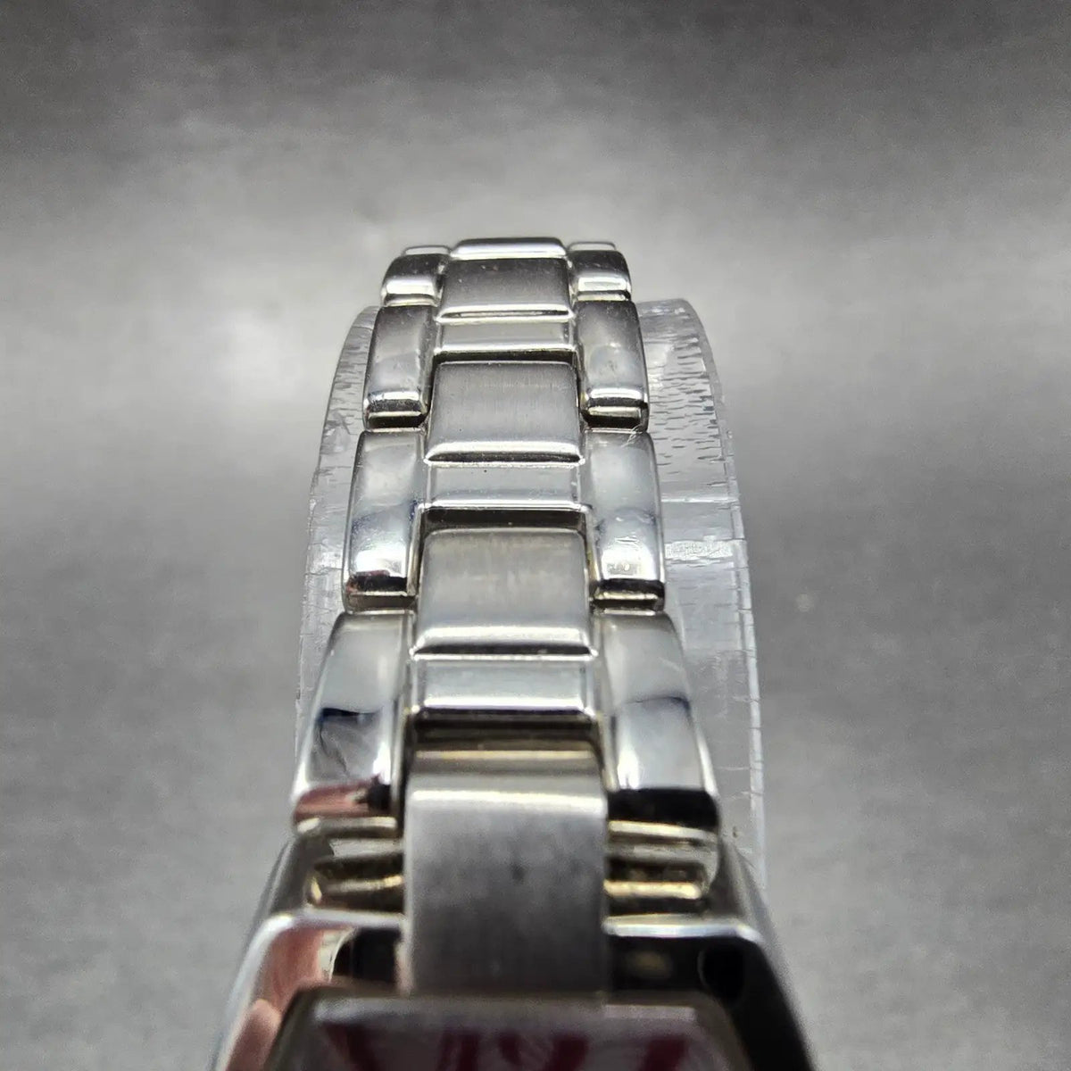 Seiko Solar Tank Watch Women 18mm White Dial Silver Rectangle Lukia Runs V1115