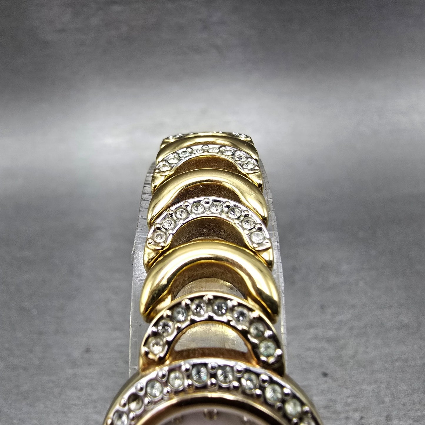 Bucherer Watch Women 20mm MOP Dial Gold Tone Round 901 544 New Battery Crystals4