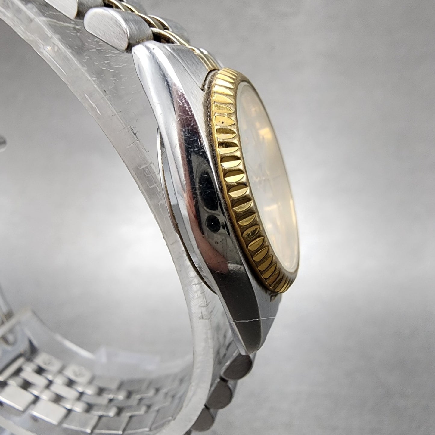 Seiko Watch Women 24mm White Dial Two Tone Daydate Round 7N830041 New Batt VTG3