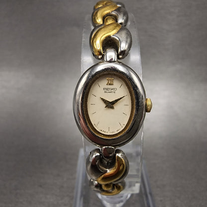 Seiko Watch Women 17mm Cream Dial Two Tone Oval Vintage 4N00F130 New Battery0