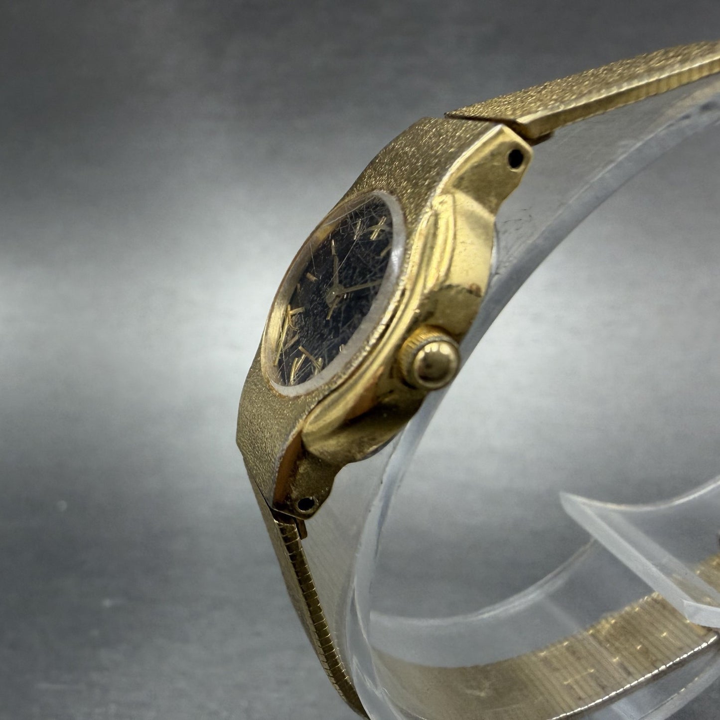 Seiko Watch Women 18mm Black Dial Gold Tone Round 1N00-0H59 New Battery2