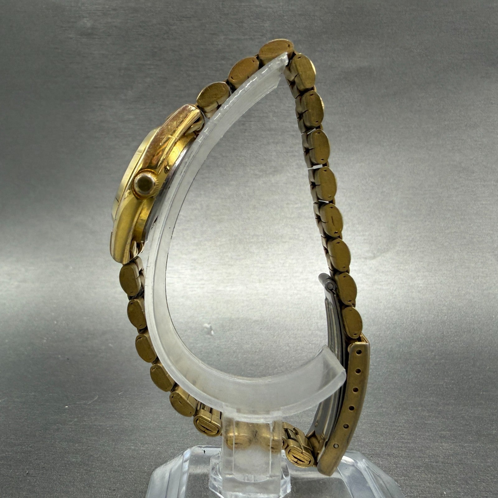Citizen CQ Watch Women 24mm Champagne Dial Gold Tone Daydate 6000-S14323 NewBatt6