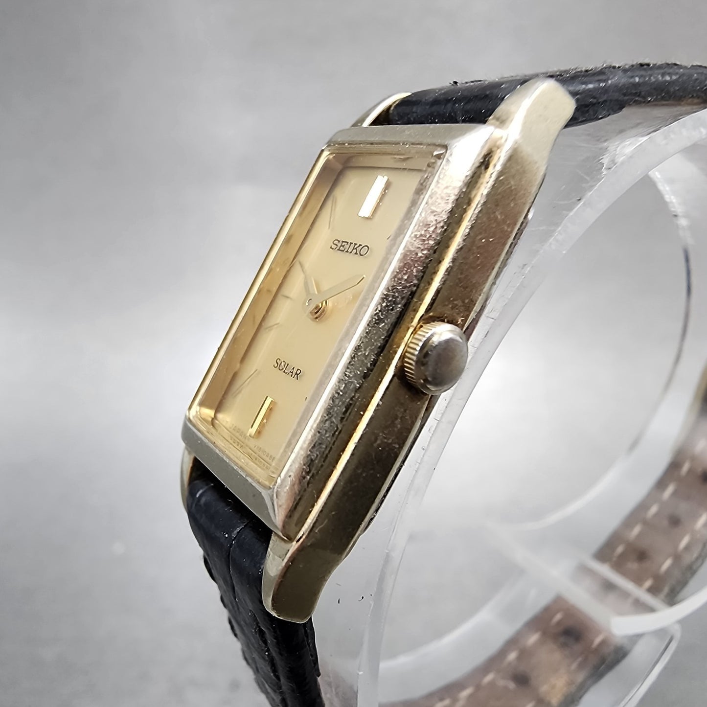 Seiko Solar Tank Watch Women 15mm Gold Dial Gold Tone Rectangle V1160AA0 Works2