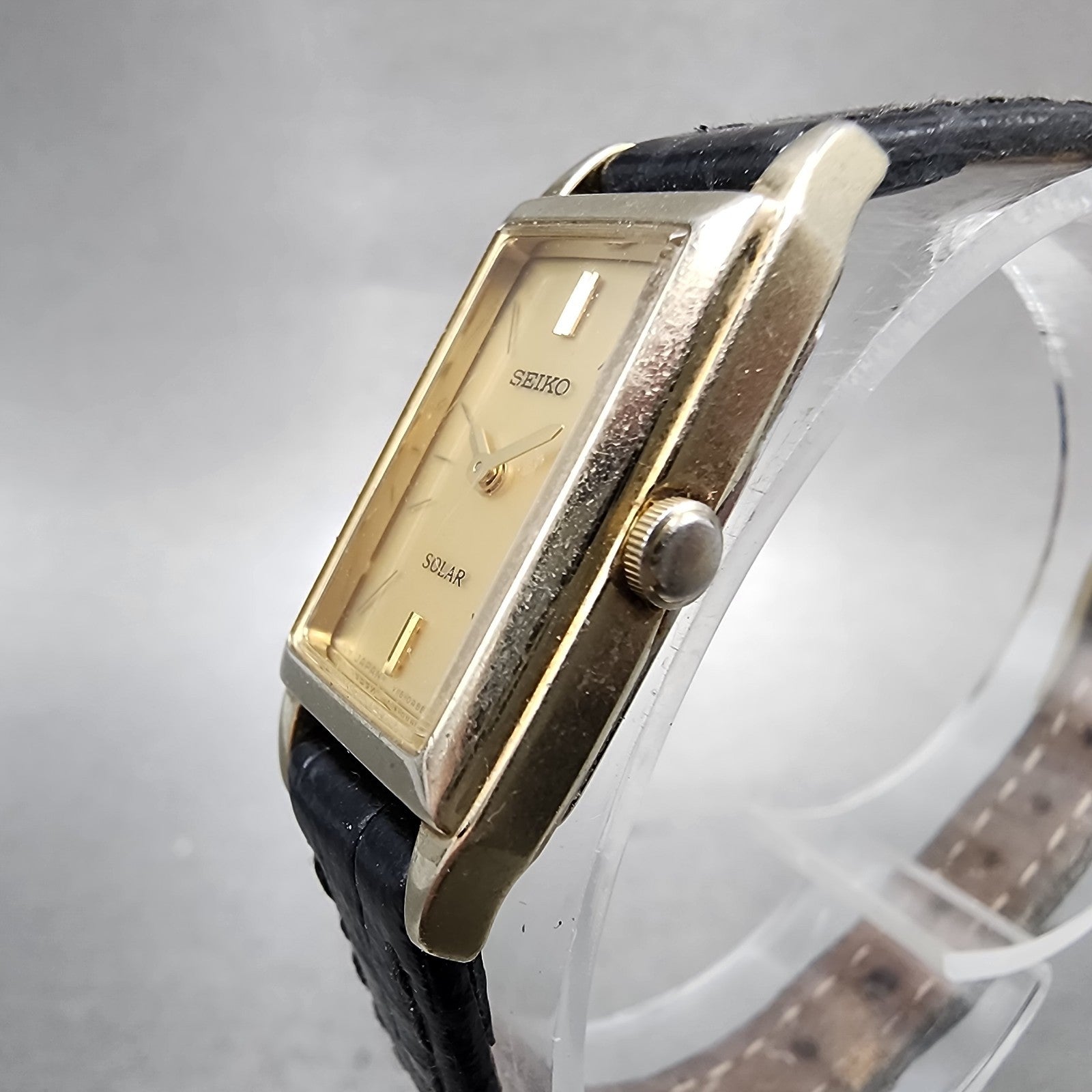 Seiko Solar Tank Watch Women 15mm Gold Dial Gold Tone Rectangle V1160AA0 Works2