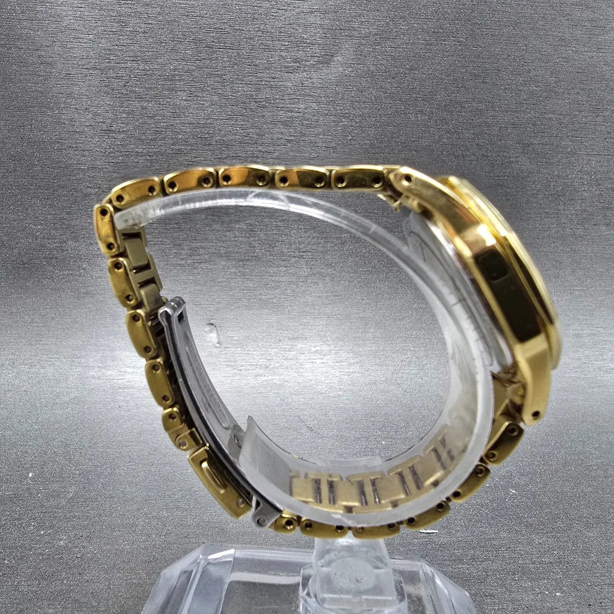 Citizen Eco-Drive Corso Watch Women 30mm Silver Dial Gold Date EW2582-59A Runs8