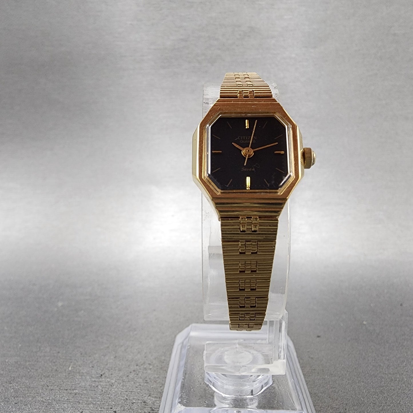 Citizen Seven Watch Women 18mm Black Dial Gold Tone 2030069072 New Battery5