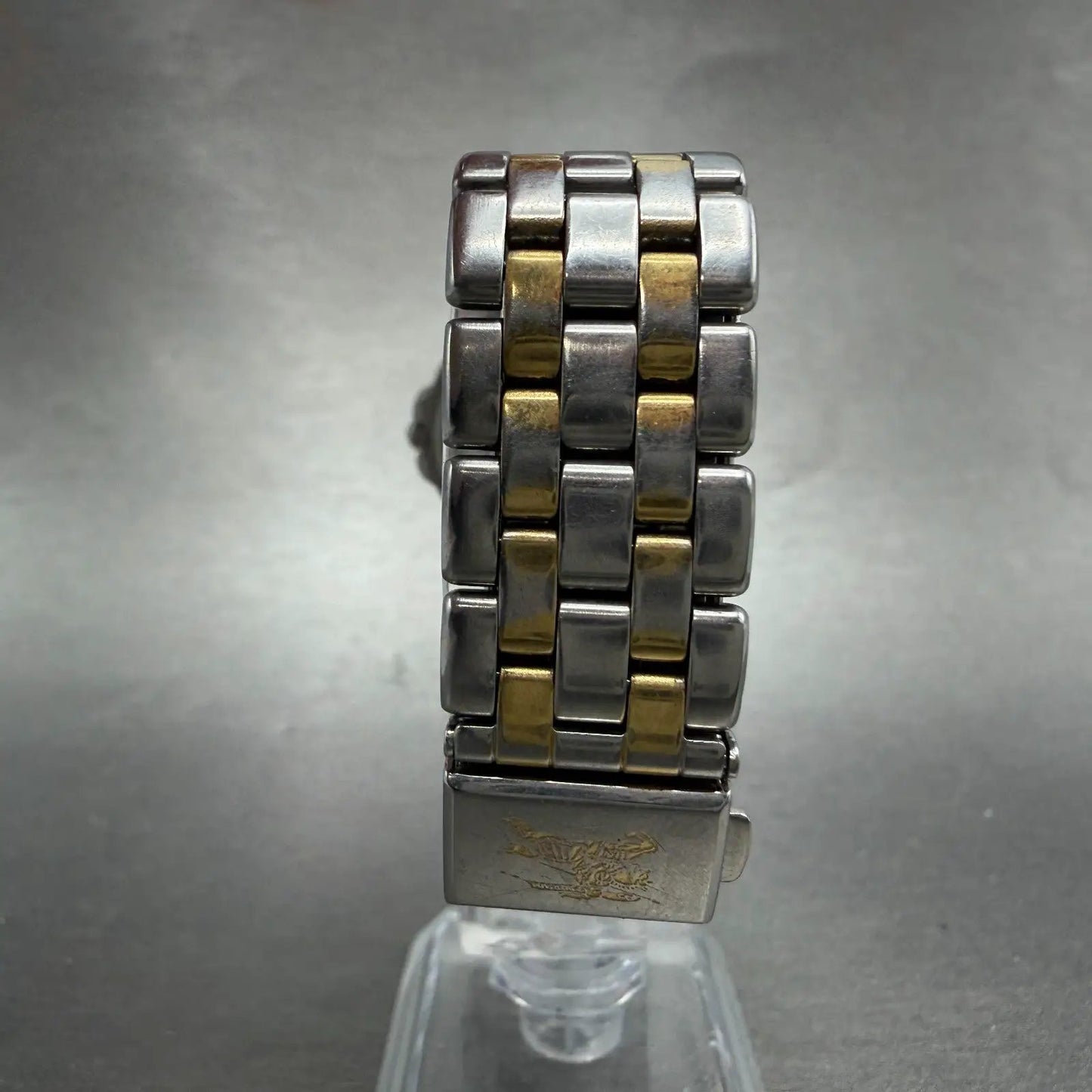 48013037