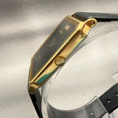 Seiko Pulsar Watch Men 25mm Black Dial Gold Tone Rectangle V800-5000 New Battery2