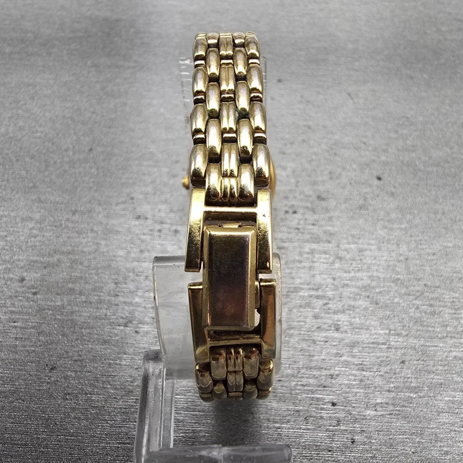 Seiko Watch Women 18mm White Dial Gold Tone Oval 1N01-5C19 New Battery Vintage7
