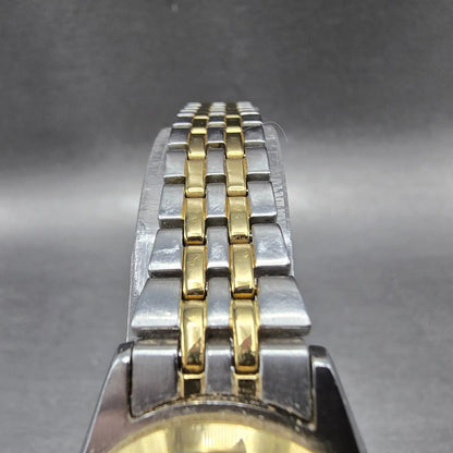 Seiko Solar Watch Women 26mm White Dial Two Tone Daydate Round V138-0AA0 Runs JT4