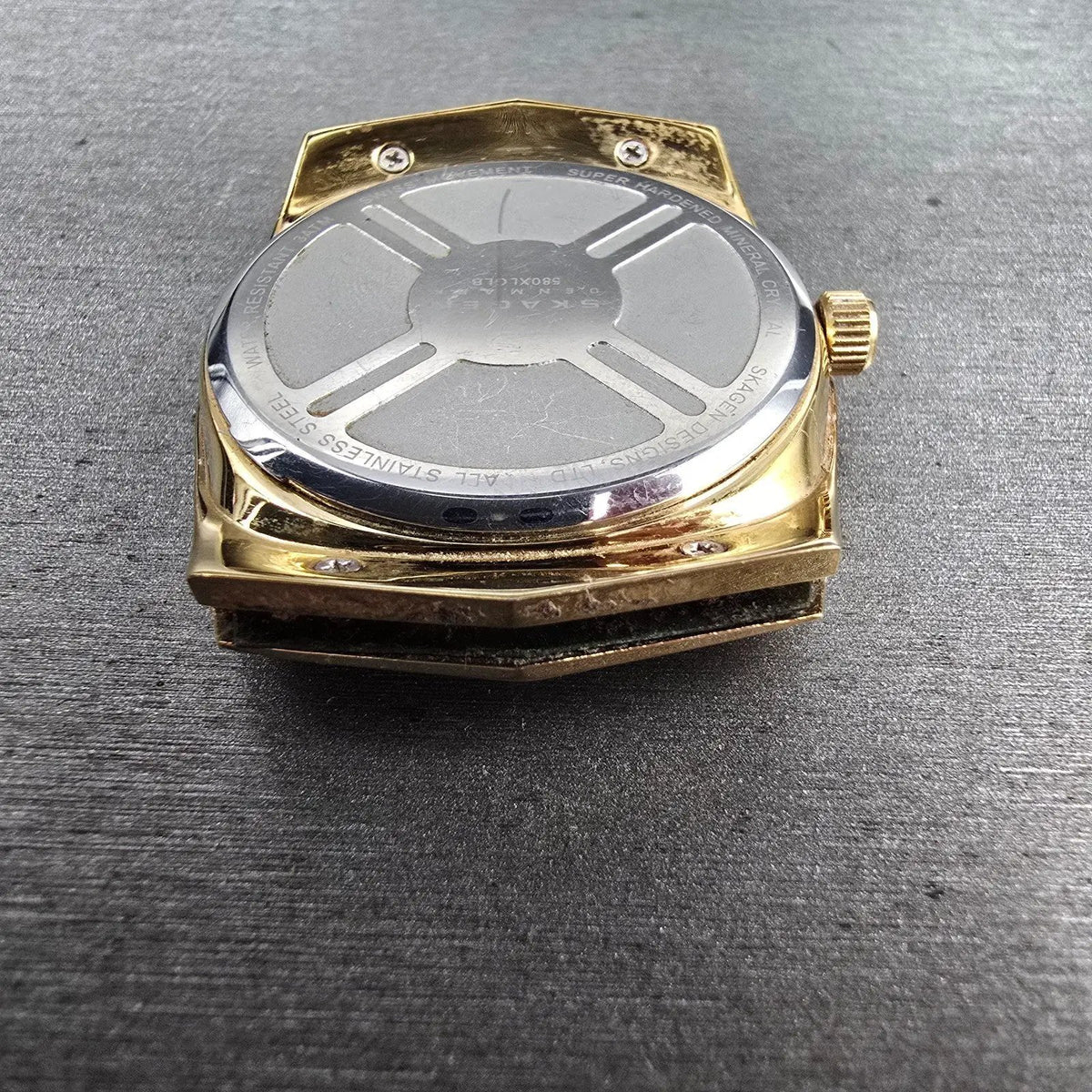 Skagen Watch Men 38mm Gold Dial Gold Tone Rectangle 580XLGLB New Battery10