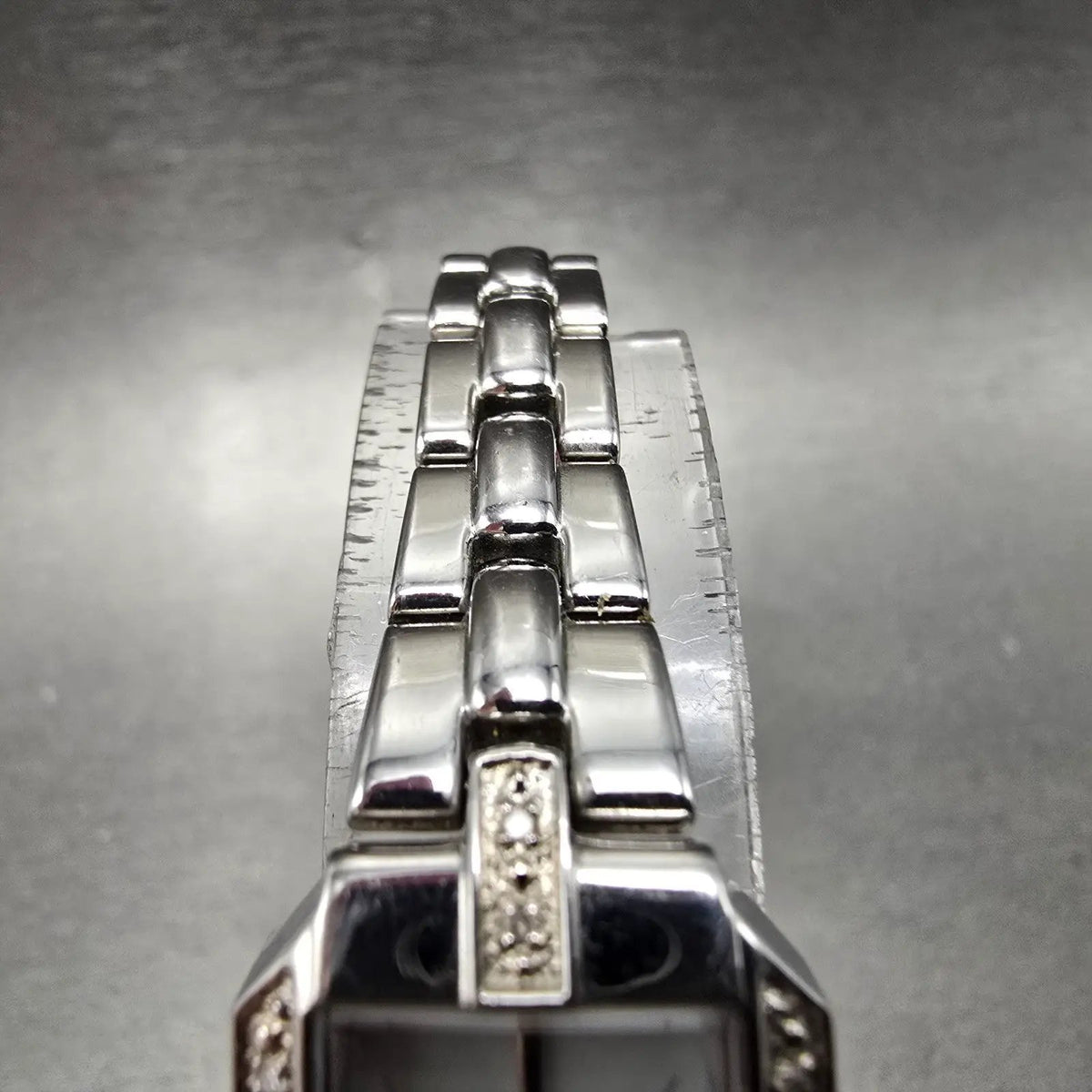 Seiko Solar Watch Women 17mm MOP Dial Steel Rectangle Crystals V116-0AF0 Works5