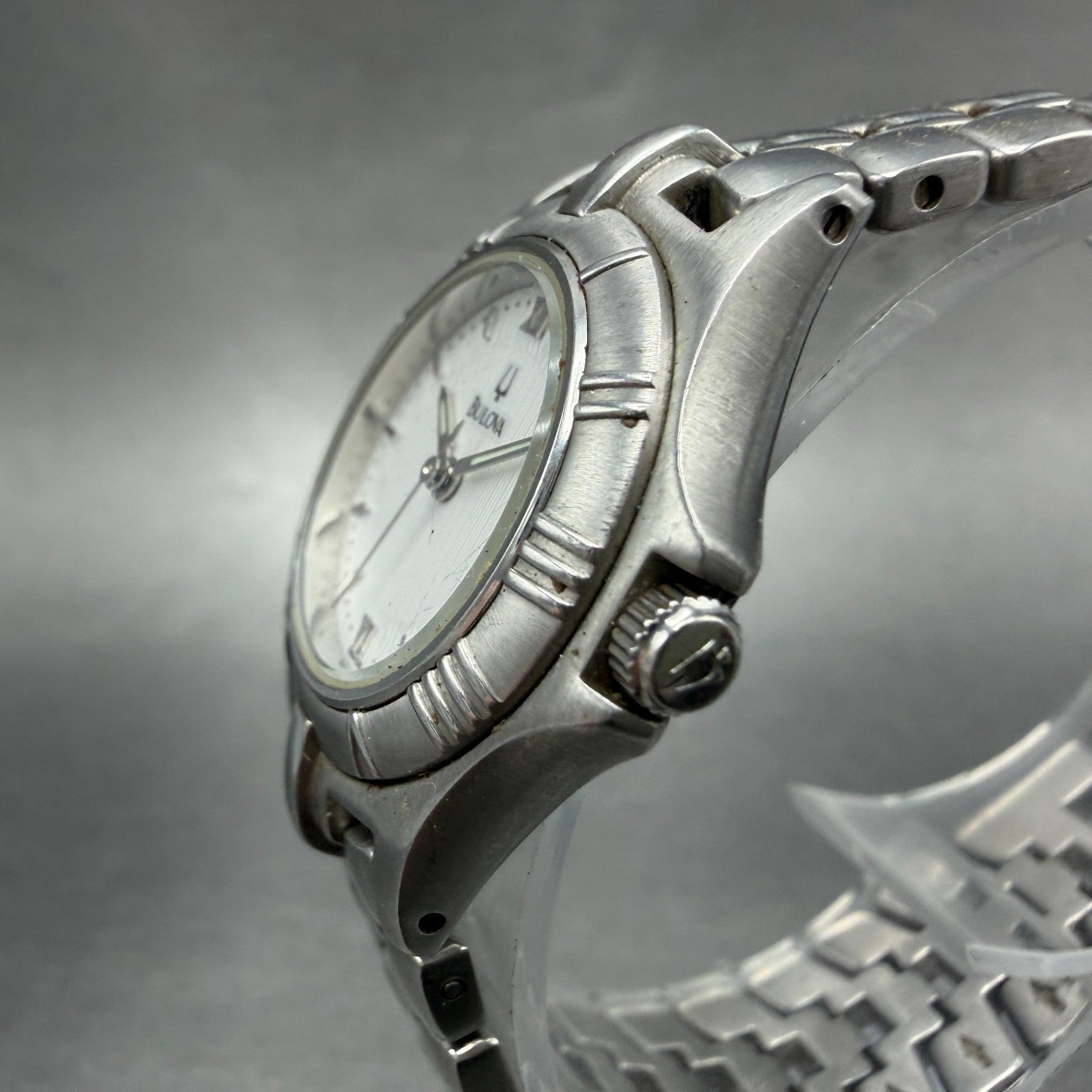 Bulova Watch Women 26mm White Dial Silver Tone Date Round 96M08 New Battery2