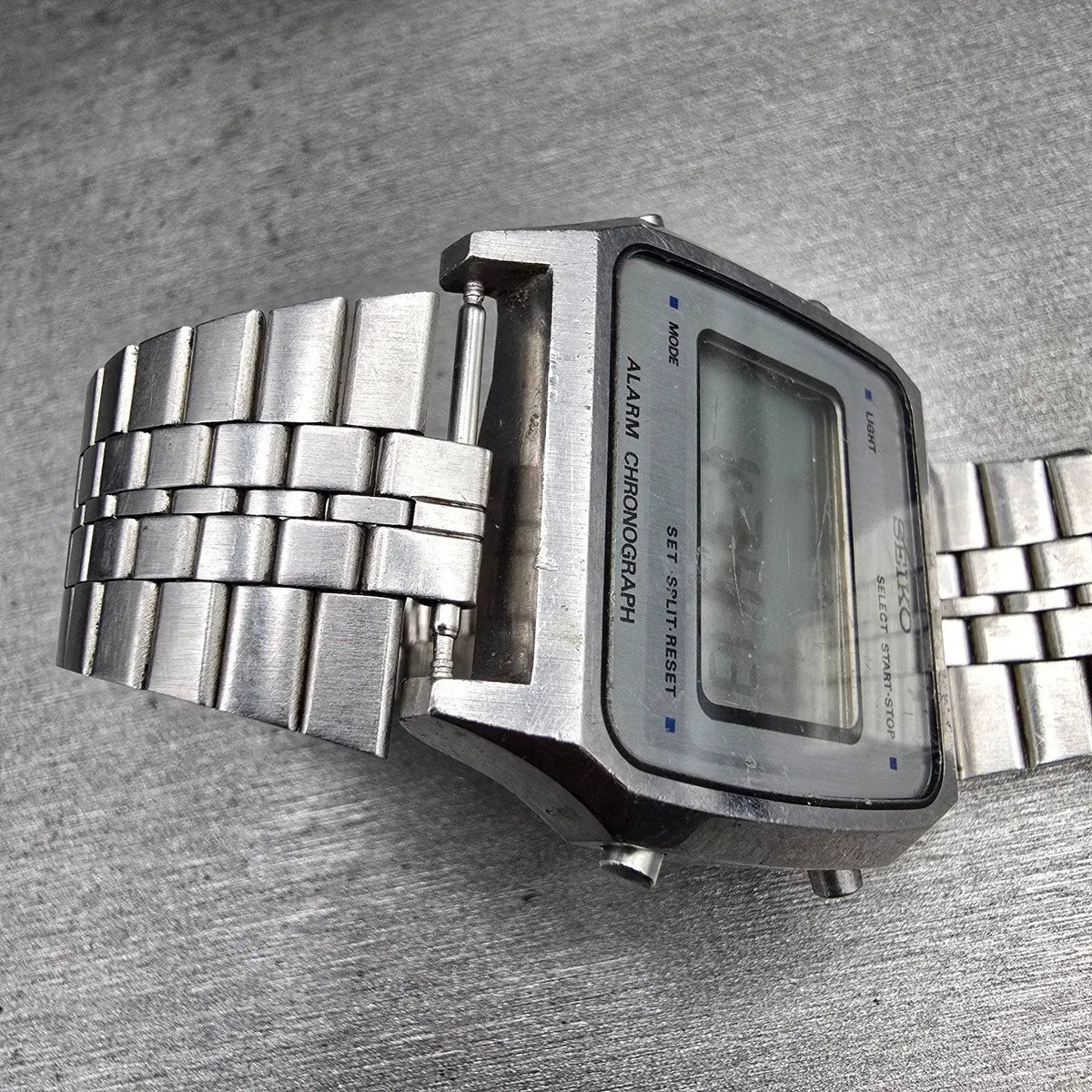 Seiko Digital Watch Men 34mm Silver Dial Chrono Alarm A914-5A09 READ New Battery11