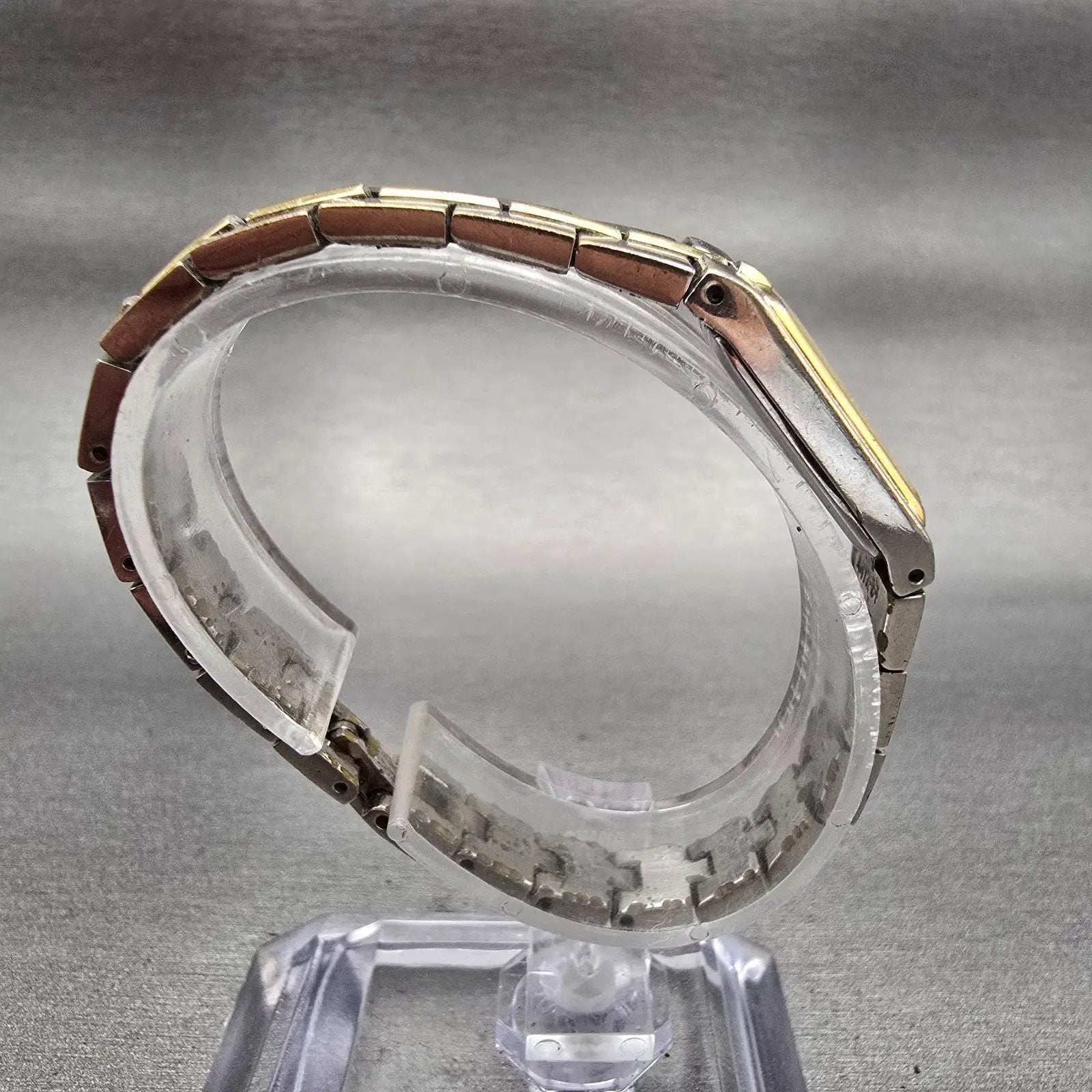 Seiko Watch Women 13mm White Dial Two Tone Rectangle 2E20-7479 New Battery VTG8