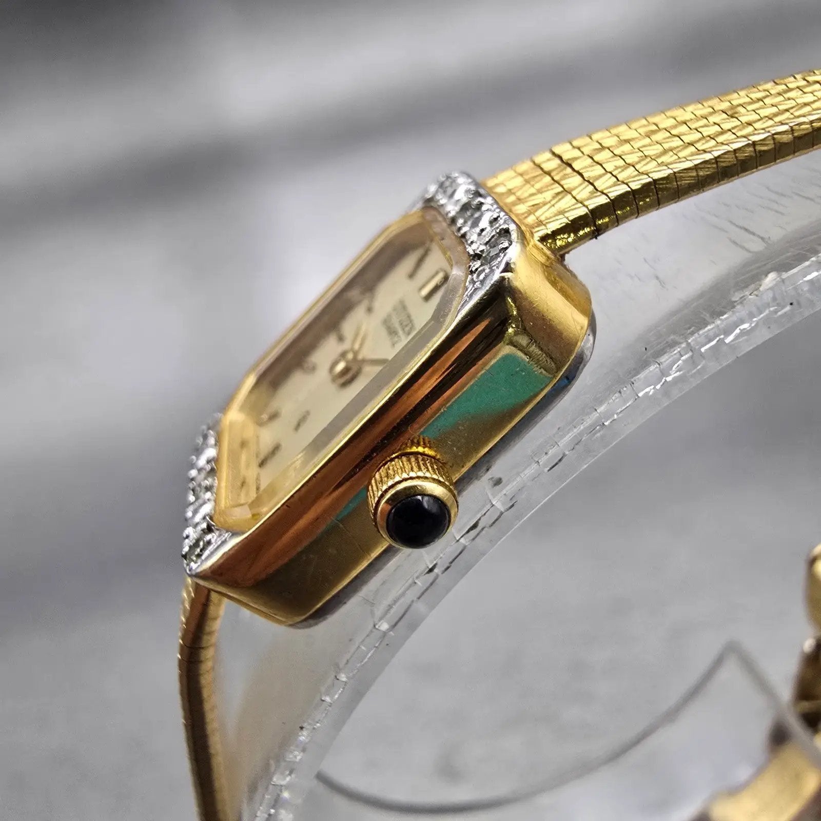 Citizen CQ Watch Women 12mm Gold Dial Gold Tone Gemmed Rectangle 2250 New Batt2