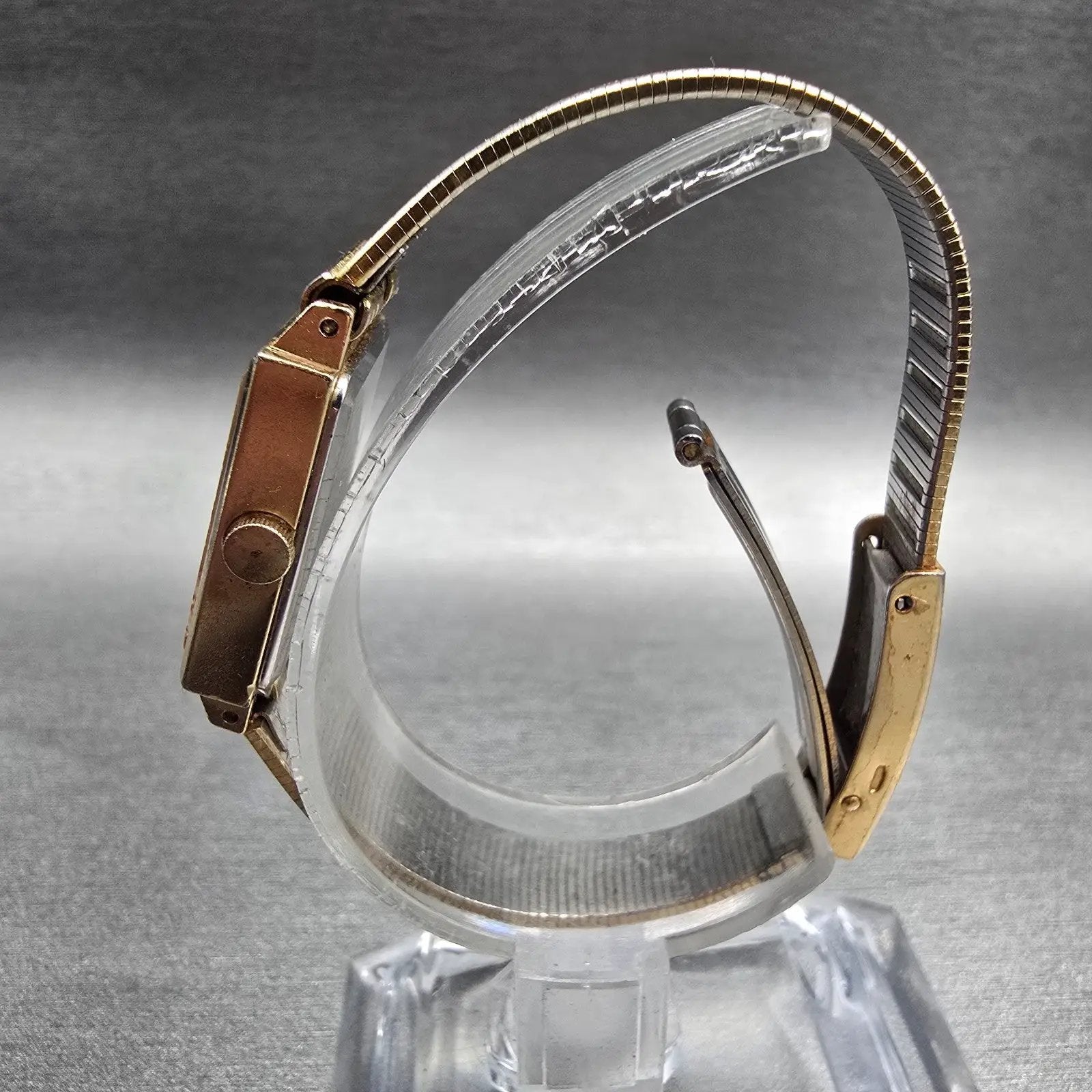 Seiko Tank Watch Women 18mm Gold Dial Gold Tone Rectangle 2C21-5190 New Battery6