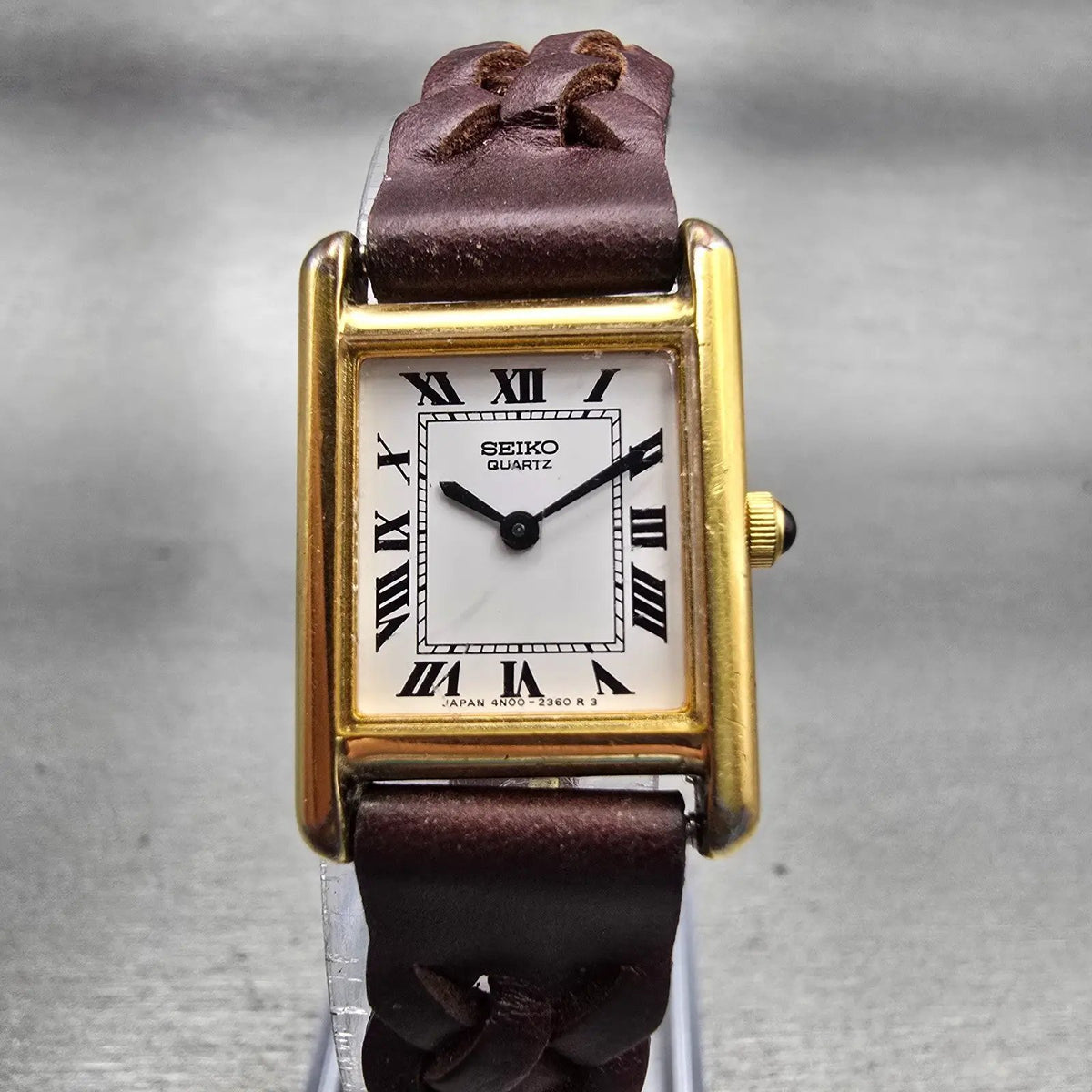 Seiko Tank Watch Women 18mm White Dial Gold Tone Rectangle 4N00-5809 New Battery0