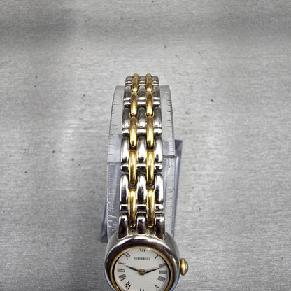 Seiko Watch Women 17mm White Dial Silver Tone Oval V400-1029 New Battery Vintage4