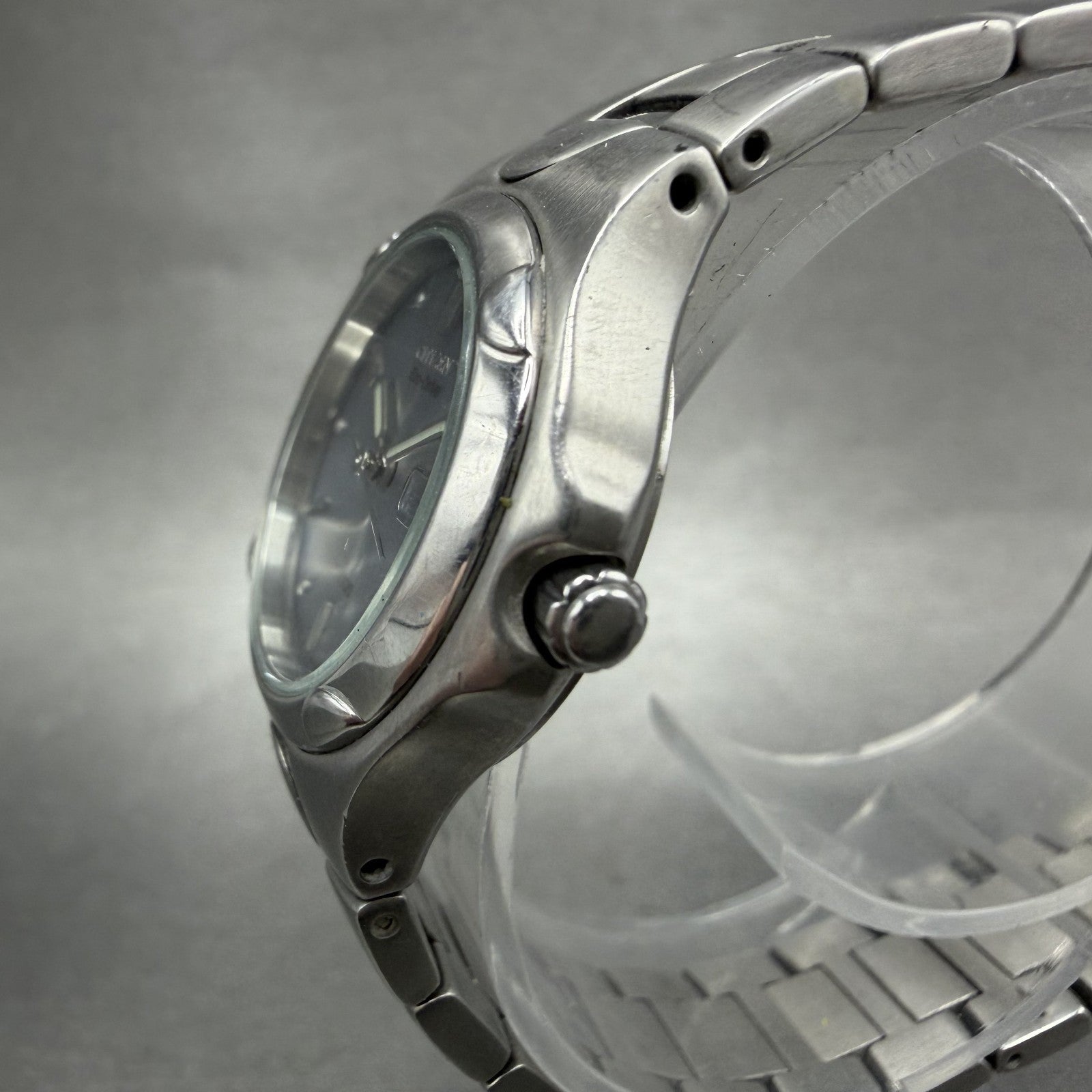 Citizen Eco-Drive Watch Women 25mm Gray Dial Silver Tone Daydate Round Runs2