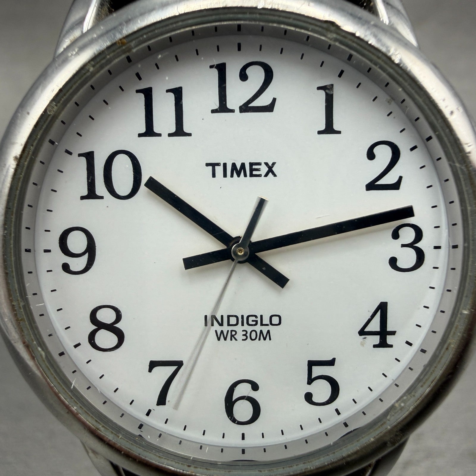 Timex Easy Reader Watch Men 35mm White Dial Silver Tone Round T205019J New Batte1
