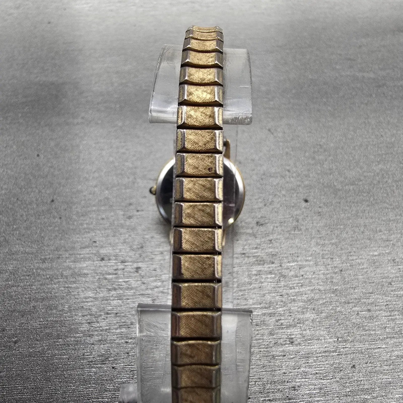 Seiko Exceline Watch Women 22mm Ivory Dial Gold Tone Round 7321-0070 New Battery7
