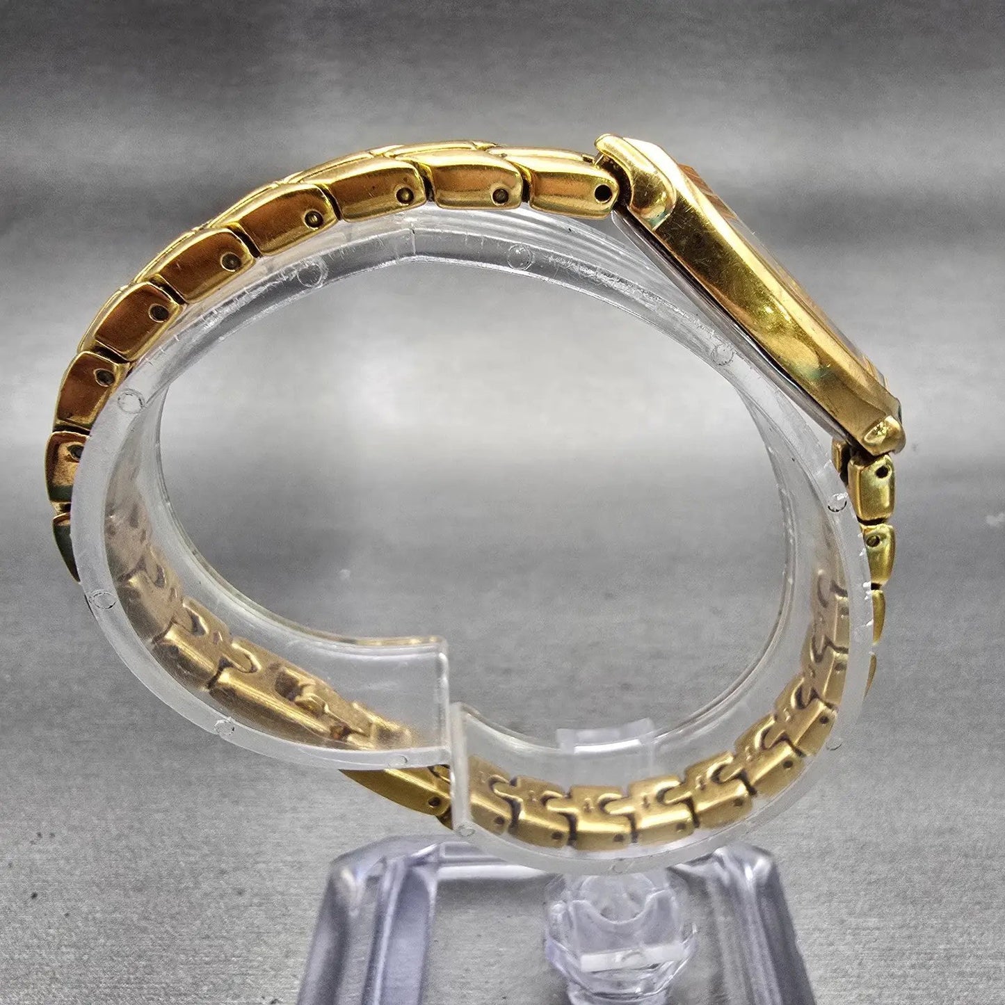 Seiko Watch Women 14mm White Dial Gold Tone Oval 2E20-7489 New Battery Vintage8