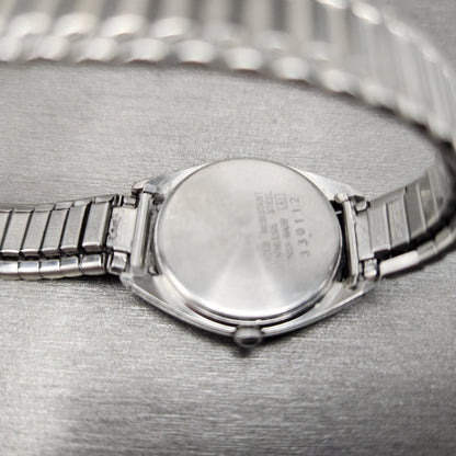 Seiko SQ Watch Women 24mm White Dial Silver Tone daydate 7n836a09 New battery9
