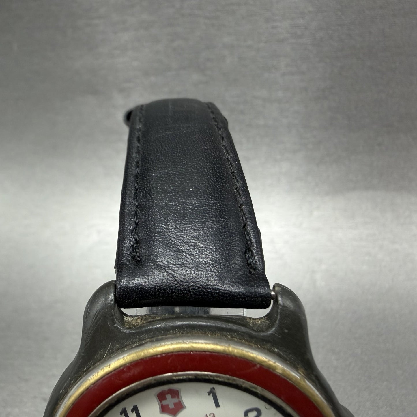 Victorinox Swiss Army Watch Men 39mm White Dial Black Tone Date READ!! New Batt4