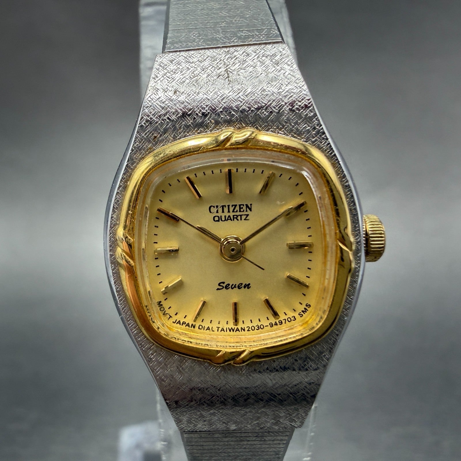 Citizen Seven Watch Women 19mm Gold Dial Two Tone 2030-944879 New Battery0