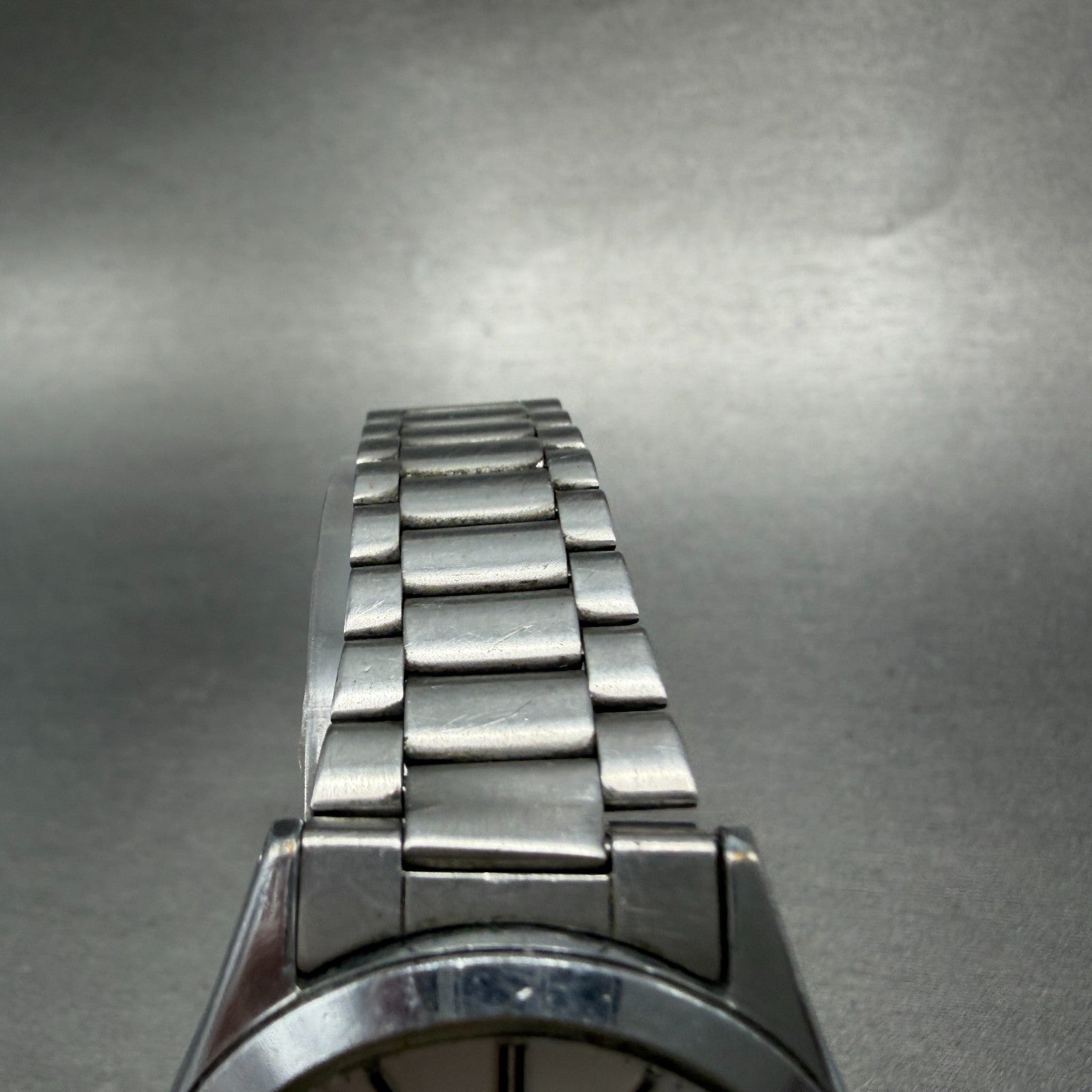Seiko Alba Watch Men 34mm Silver Dial Silver Tone Date V532-7b50 New Battery GT94