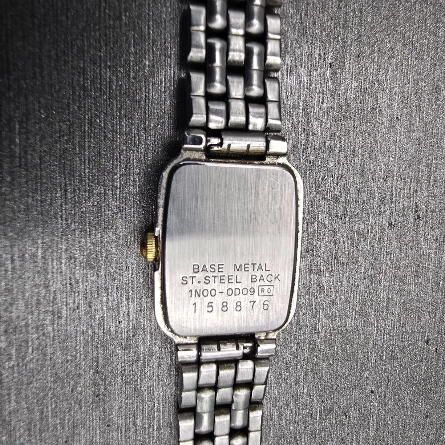Seiko Watch Women 15mm White Dial Silver Tone Rectangle 1N00-0D09 New Battery10