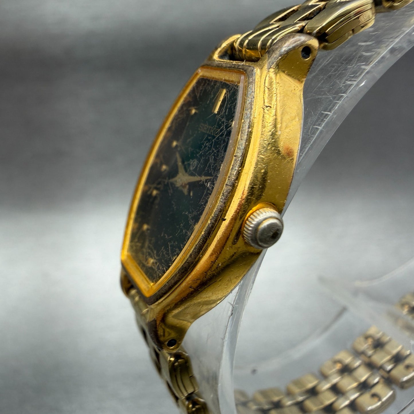 Seiko Watch Women 18mm Green Dial Gold Tone Oval V400-5779 New Battery Vintage2