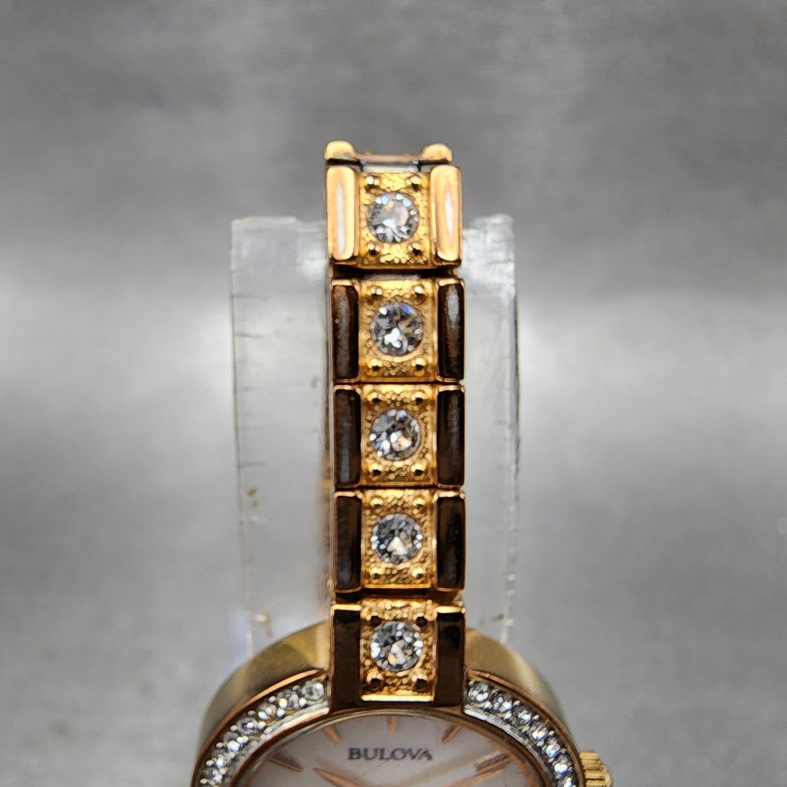 Bulova Crystal Watch Women 22mm MOP Dial Rose Gold Tone Crystal Bezel New Batt5