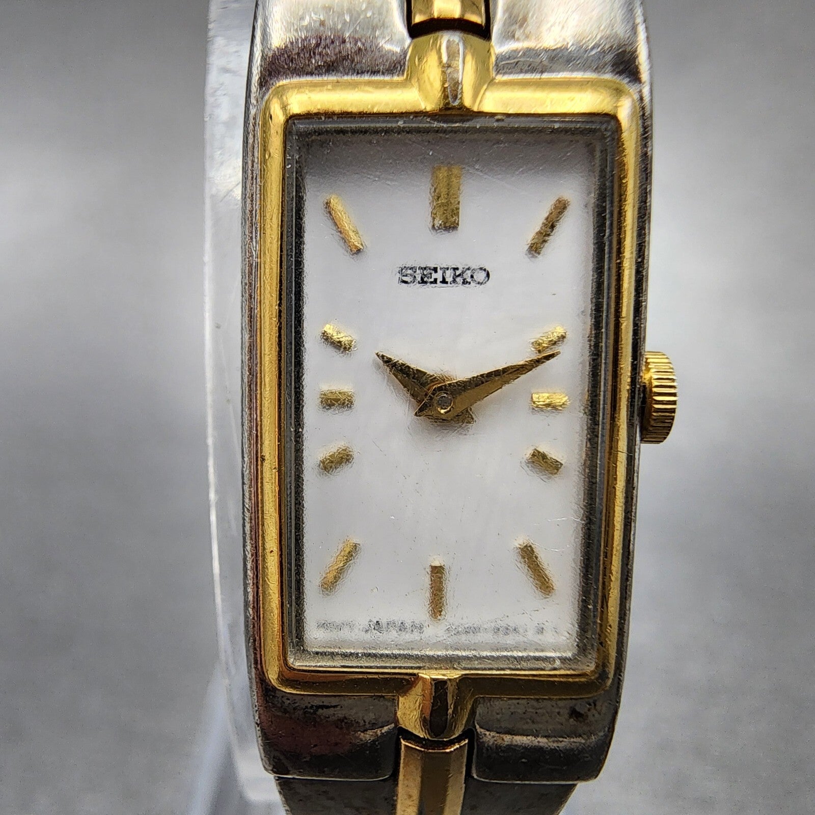 Seiko Tank Watch Women 13mm White Dial two Tone Rectangle 2e207479 New Battery1