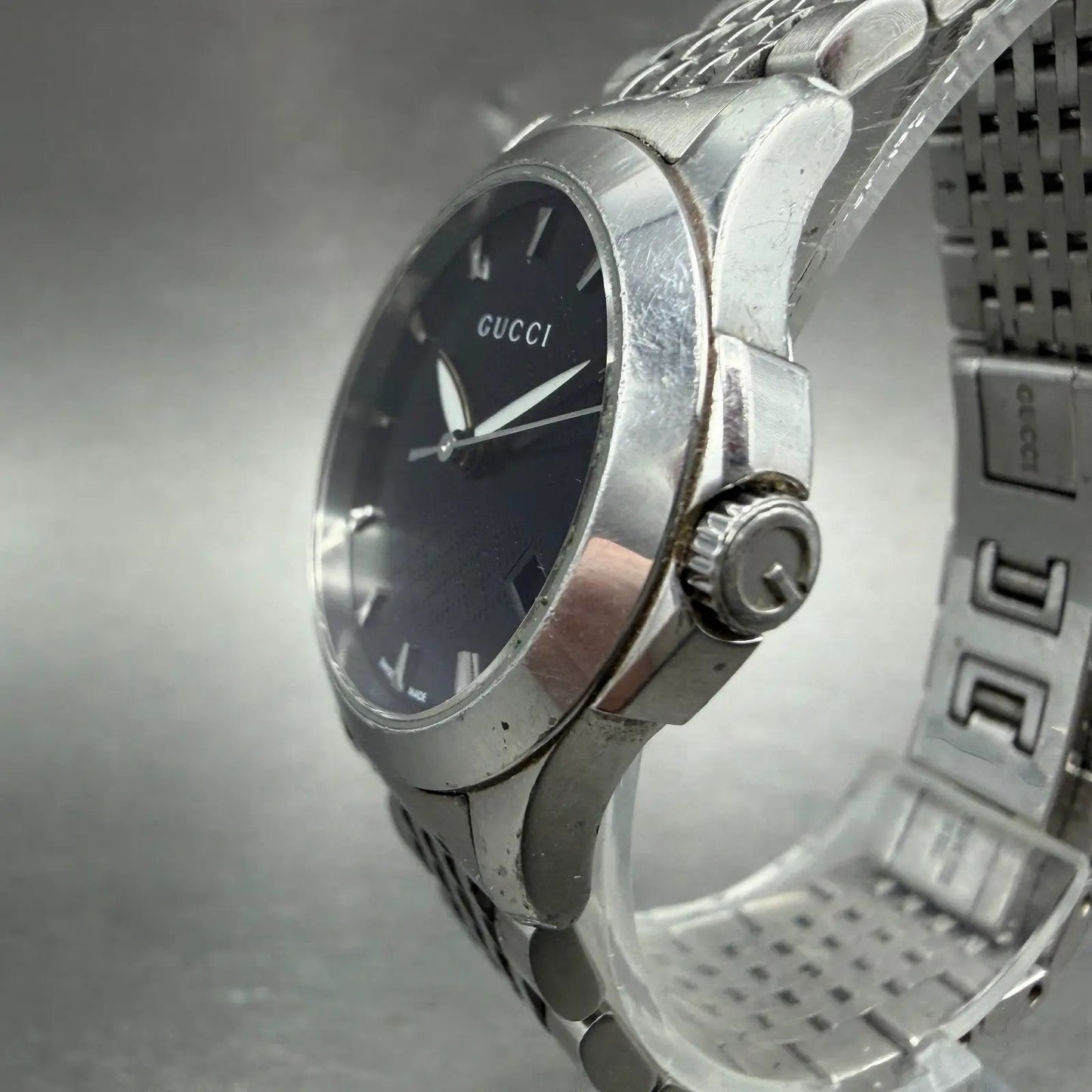 Gucci Watch Women Black Dial Stainless Steel Date Round 126.5 New Battery2