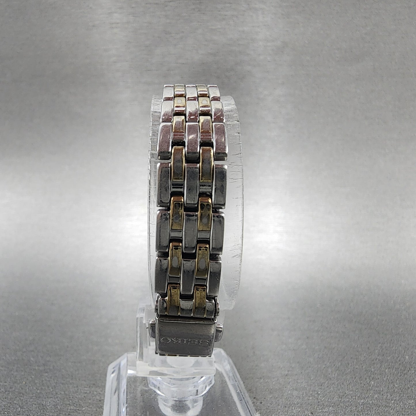 Seiko Solar Tank Watch Women 16mm White Dial Two Tone Rectangle V1160AA0 Runs7