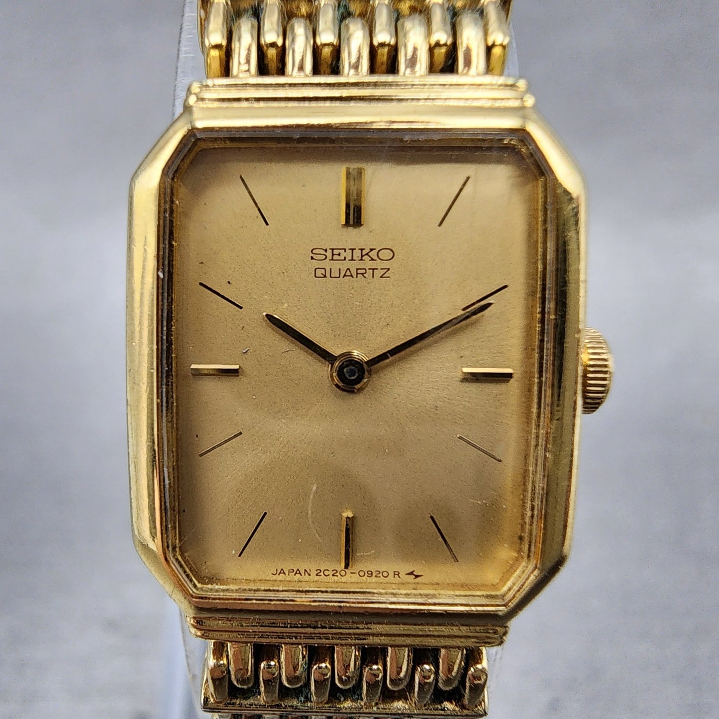 Seiko Tank Watch Women 16mm Champagne Dial Gold Tone 2c205449 New Battery1