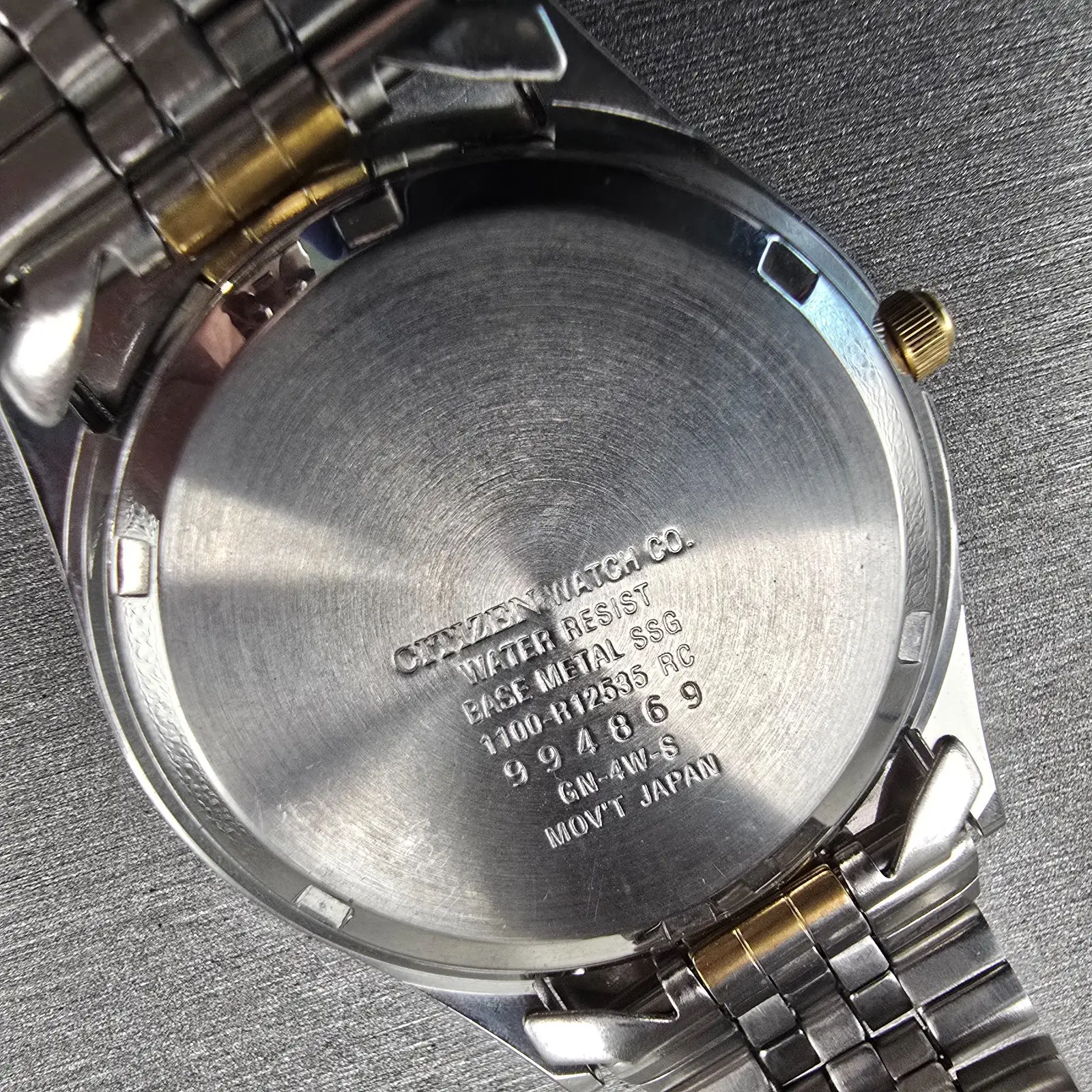 Citizen CQ Watch Men 35mm Champagne Dial Two Tone Daydate 1100-R12535 New Batt10