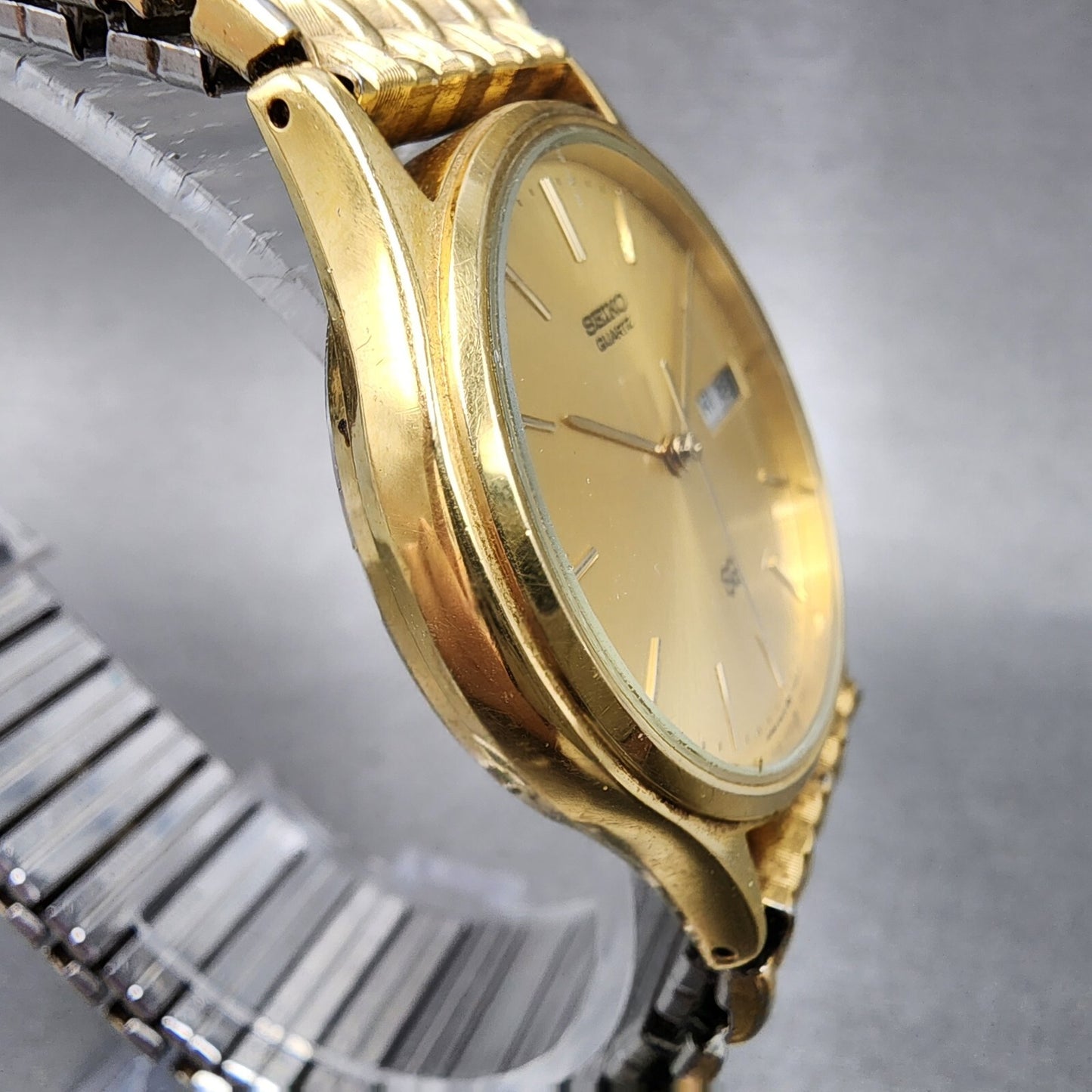 Seiko SQ Watch Men 33mm Champagne Dial Gold Tone Daydate 5h237b09 New Battery3