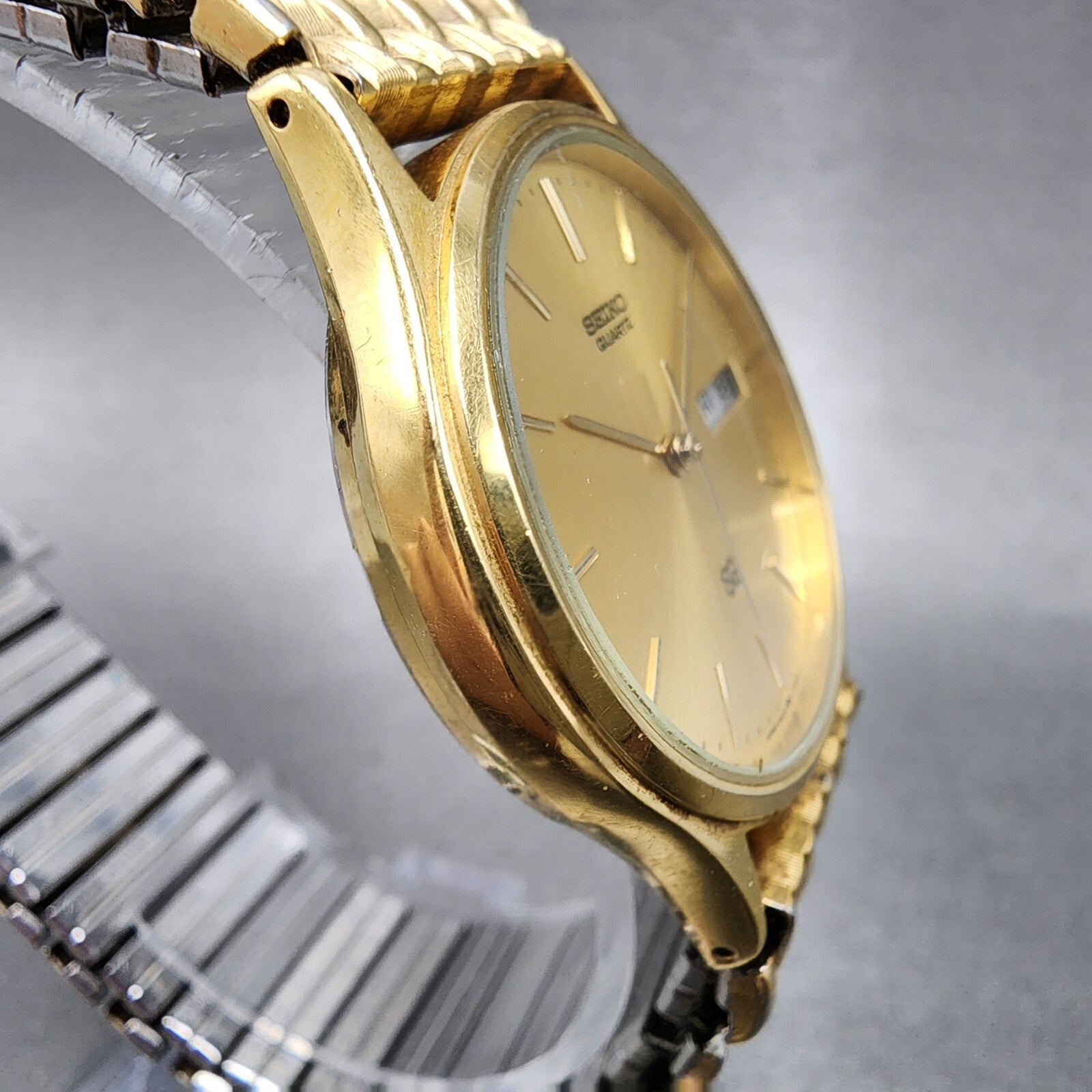 Seiko SQ Watch Men 33mm Champagne Dial Gold Tone Daydate 5h237b09 New Battery3