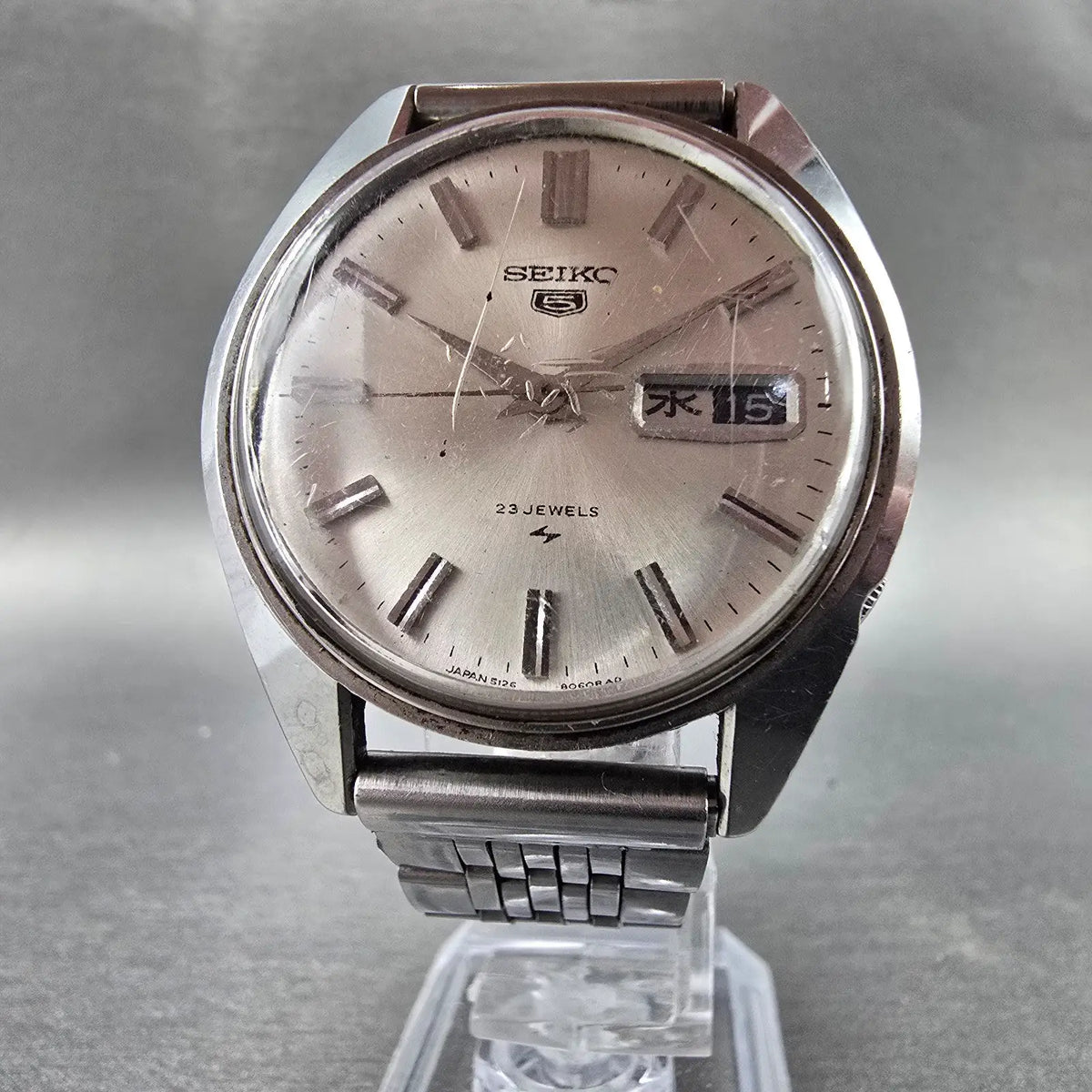 Seiko 5 Automatic Watch Men 37mm Silver Dial Steel Daydate 5126-8060 Round Runs5